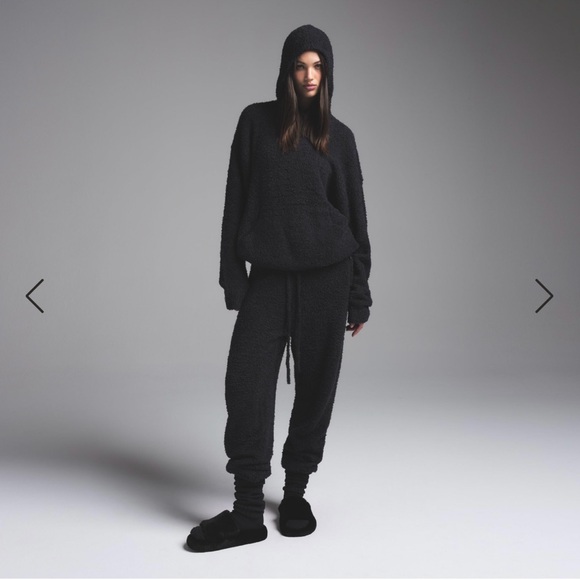 Cozy NEW WINTER 2024 COLLECTION knit unisex hoodie - Picture 3 of 7